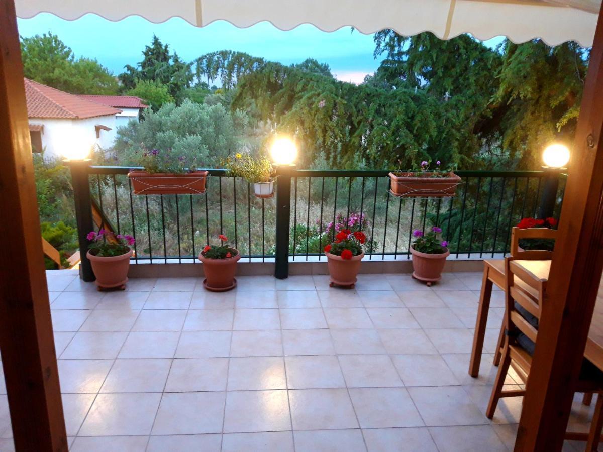 Handmade Peaceful Cozy House Near The Beach Nea Kallikrateia Екстер'єр фото